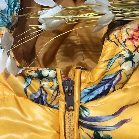 John & JENN Floral Print Hoodie Puffer Jacket - Picture 7 of 8